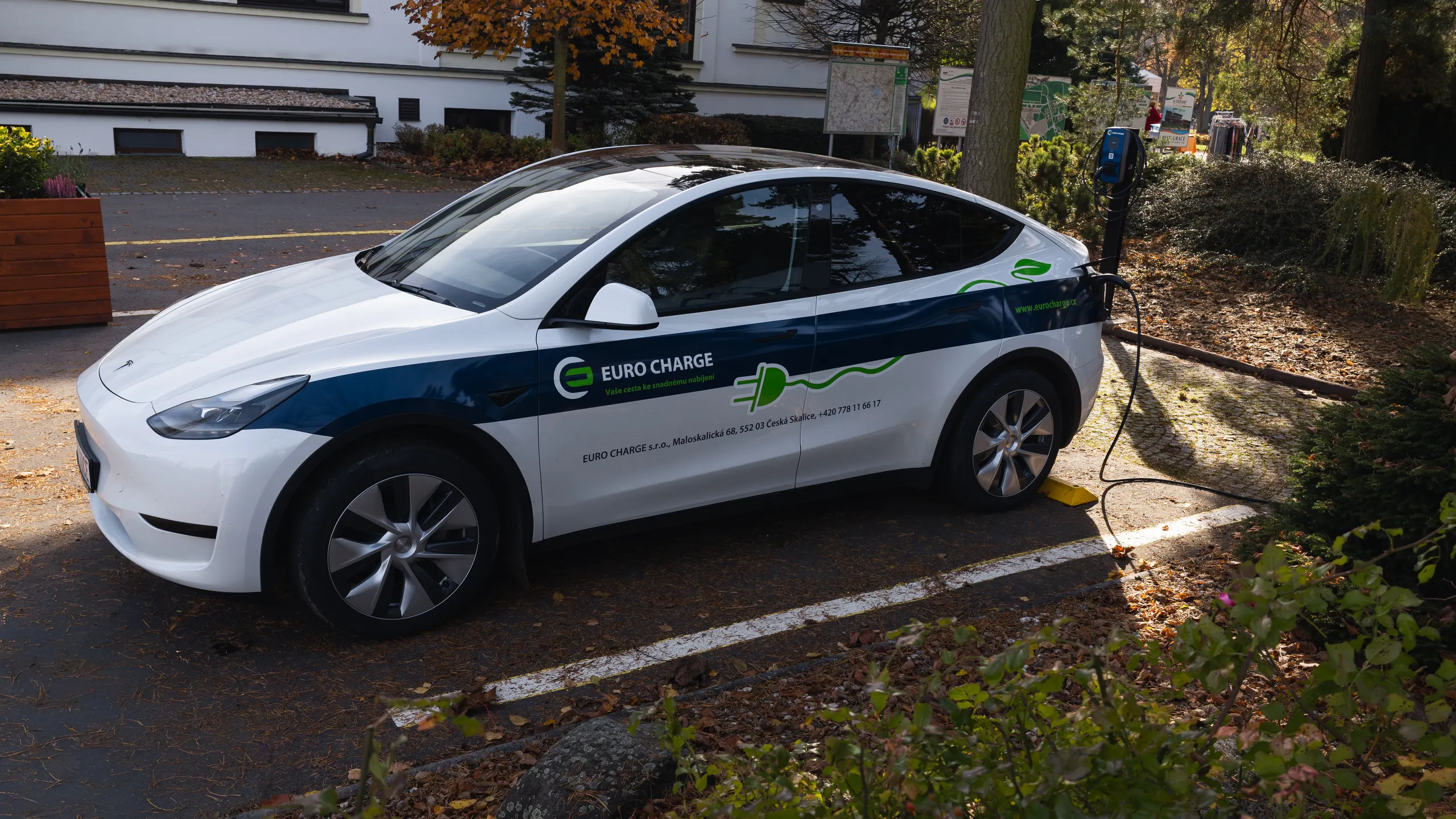 Parkovací garáže, soukromá parkoviště: nabíjení EURO CHARGE