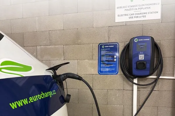 Wallbox EURO CHARGE u Terasy Café v Liberci